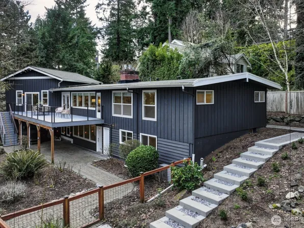 1228 109th Avenue SE, Bellevue, WA 98004