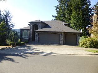 13973 SE Alta Vista Dr, Happy Valley, OR