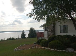 10114 Anglers Cv, Charlevoix, MI 49720