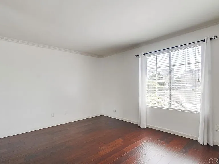 3950 Cleveland Ave #215 — Photo 11