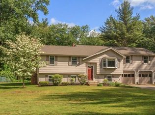 34 Charles St, Georgetown, MA 01833