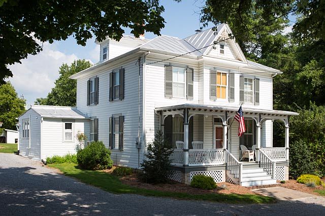 1st image of 174 Holly Hill St