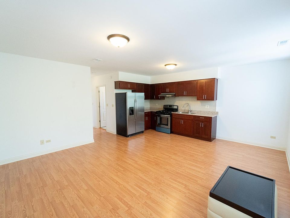 1st image of 3310 S Lituanica Ave APT 3F