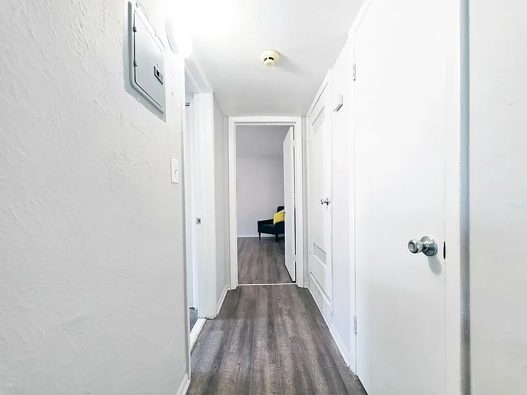 Smartland Lee-Mustang Apartments — Photo 11