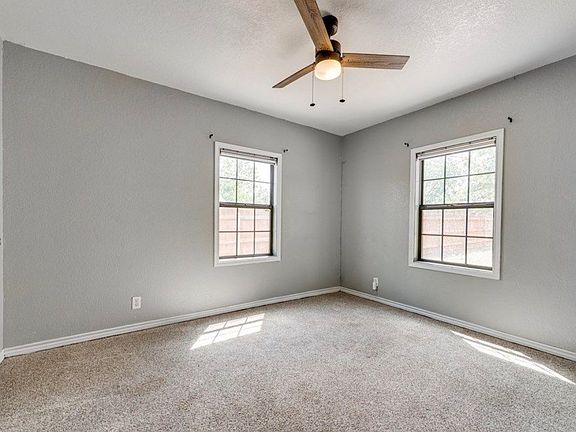 4th image of 1102 Barnes Ave