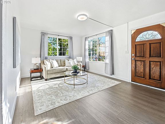 3rd image of 719 18th St