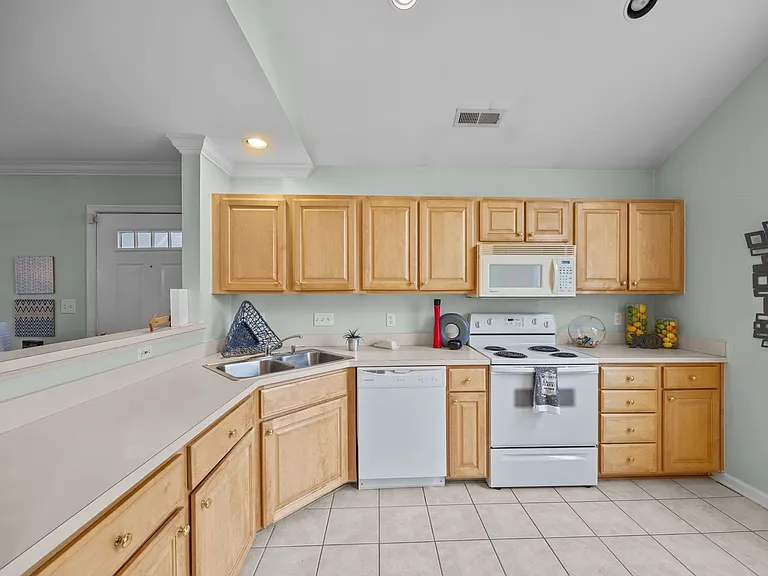 949 Pensford Dr — Photo 12