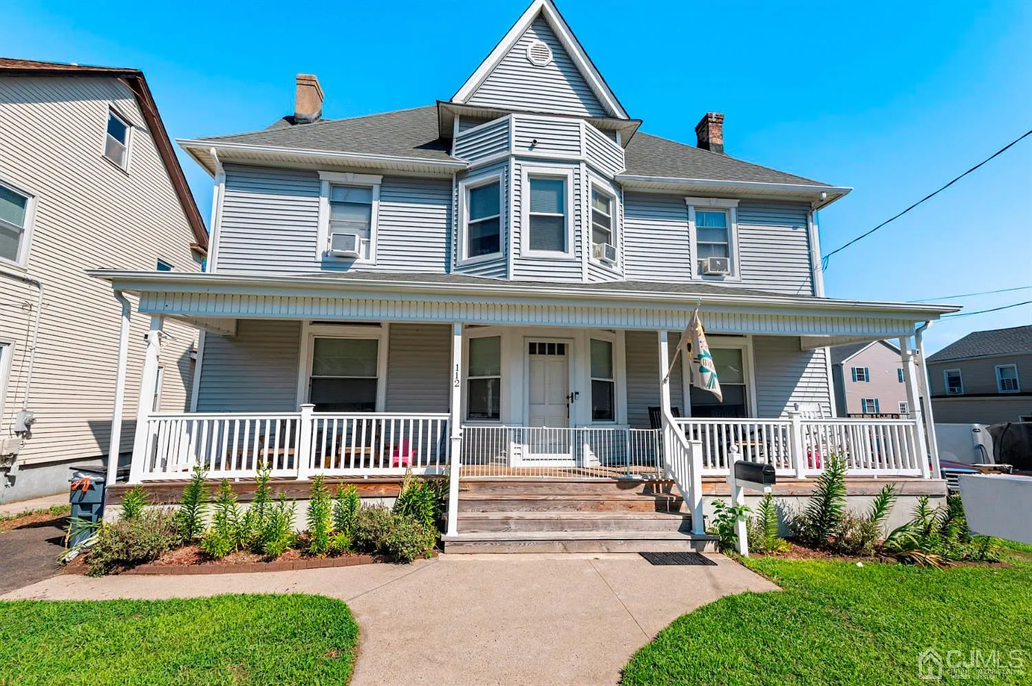 112 John St photo 1