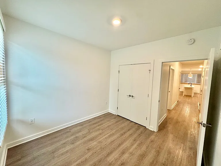 Millhouse — Photo 35