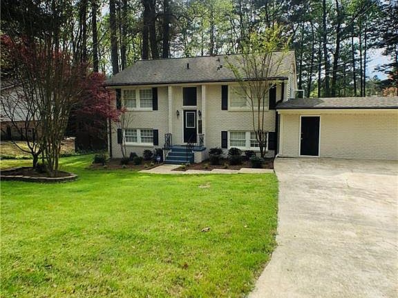 2nd image of 2638 Bent Hickory Dr SE