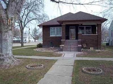 1st image of 303 S Ash St