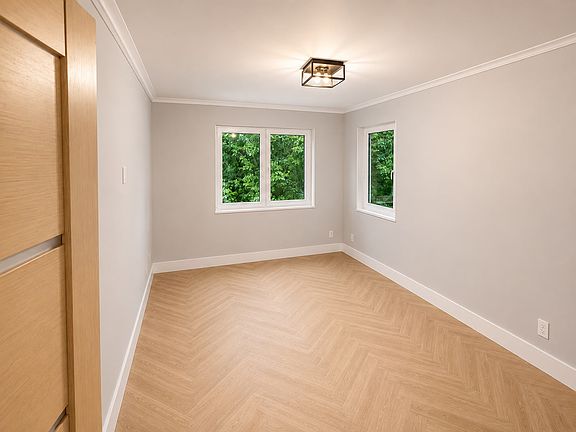 4th image of 2261 E 72nd St #1