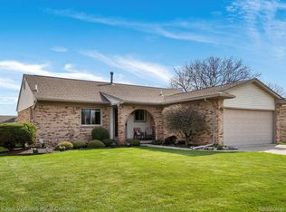 18282 Kandt Dr, Macomb, MI 48044