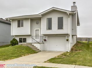 2206 NW 57th St, Lincoln, NE 68528