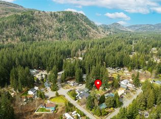 8390 Dolphin Way, Maple Falls, WA 98266