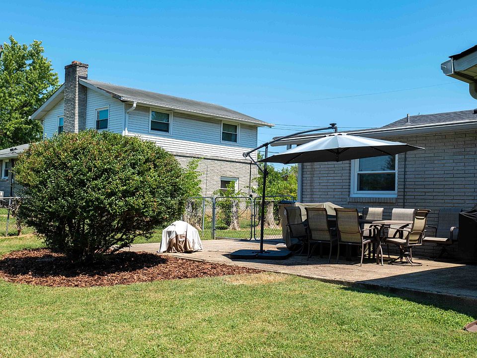2nd image of 3207 Roleeson Ln