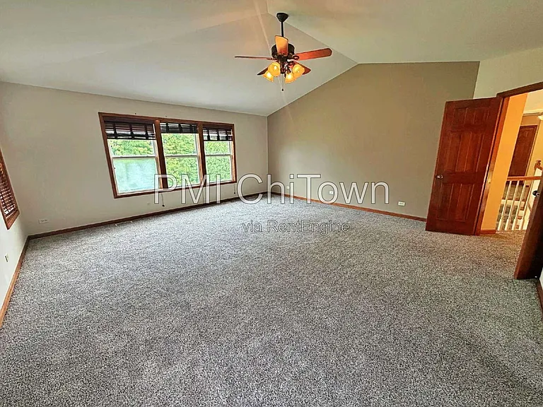 2050 Rockland Dr — Photo 16