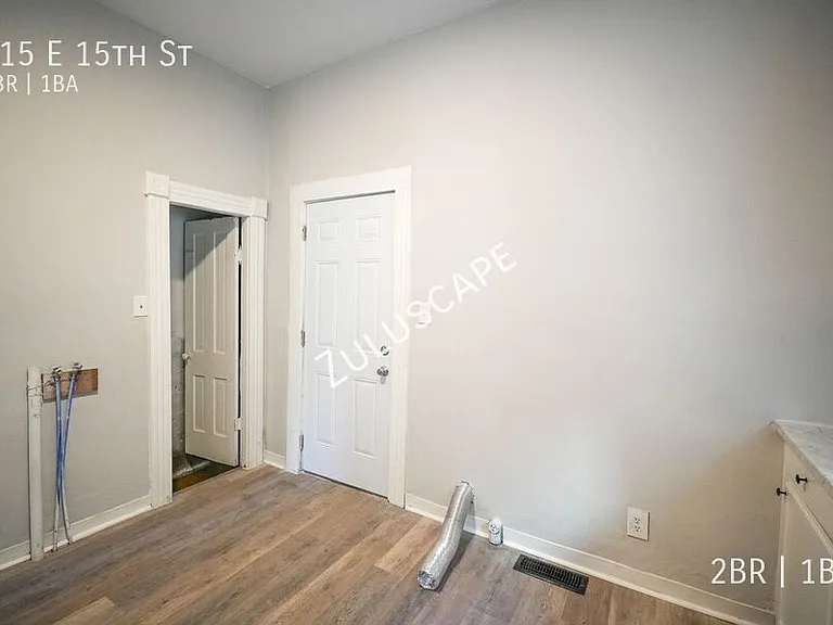 415 E 15th St — Photo 3
