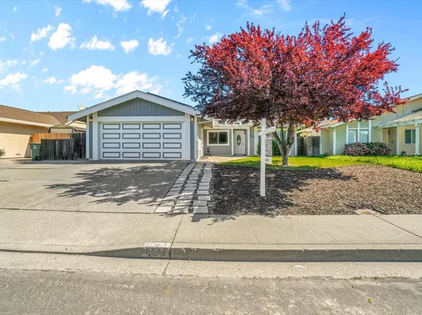 161 Marna Dr, Vacaville, CA 95687