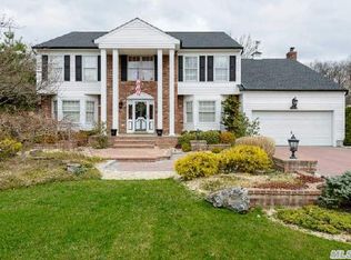 50 Interstate Highway U Willets Rd, Roslyn, NY 11576