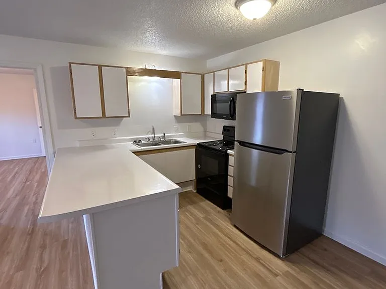 Arlington Apartments — Photo 114