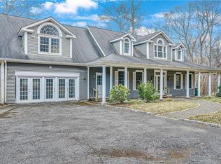 68 Oak Ridge Dr, Putnam Valley, NY 10579