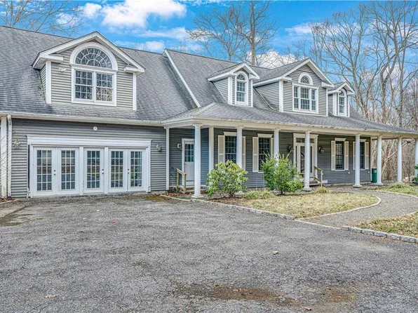 68 Oak Ridge Drive, Putnam Valley, NY 10579