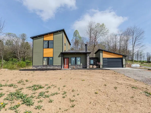 391 Sarvest Rd, Addison, PA 15411