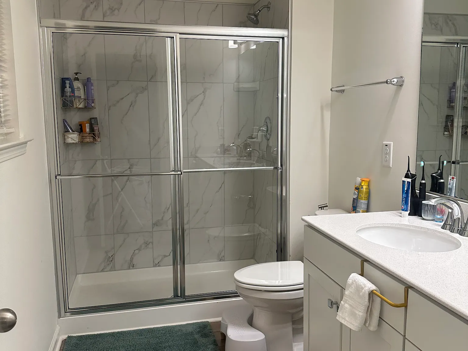 3 bed, 2.5 bath, 1368 sqft, $2,000 — Photo 4