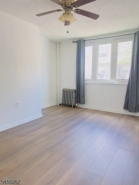 2 bed, 1.0 bath, $2,250 — Photo 2