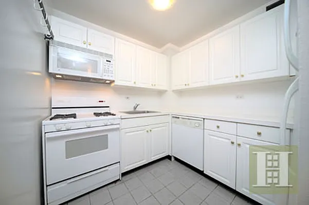 Sold by Halstead Real Estate | media 15