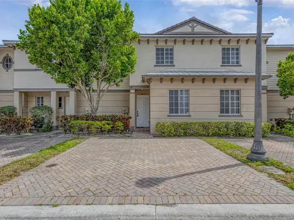 2037 Nassau Drive #2037, Riviera Beach, FL 33404