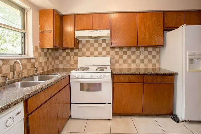1117 S Dexter Dr — Photo 16