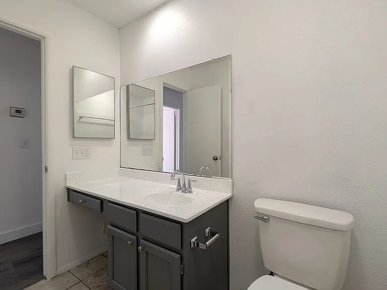 7340 W Tuckey Ln — Photo 12