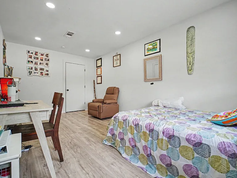 5226 Pomander Rd — Photo 28