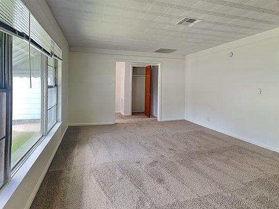 3rd image of 7538 Vista Verde St