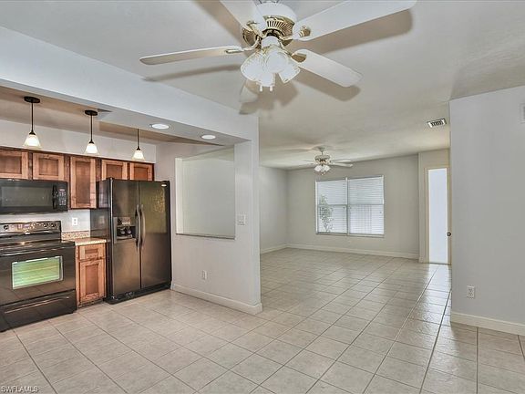 5th image of 6122 Principia Dr APT 3
