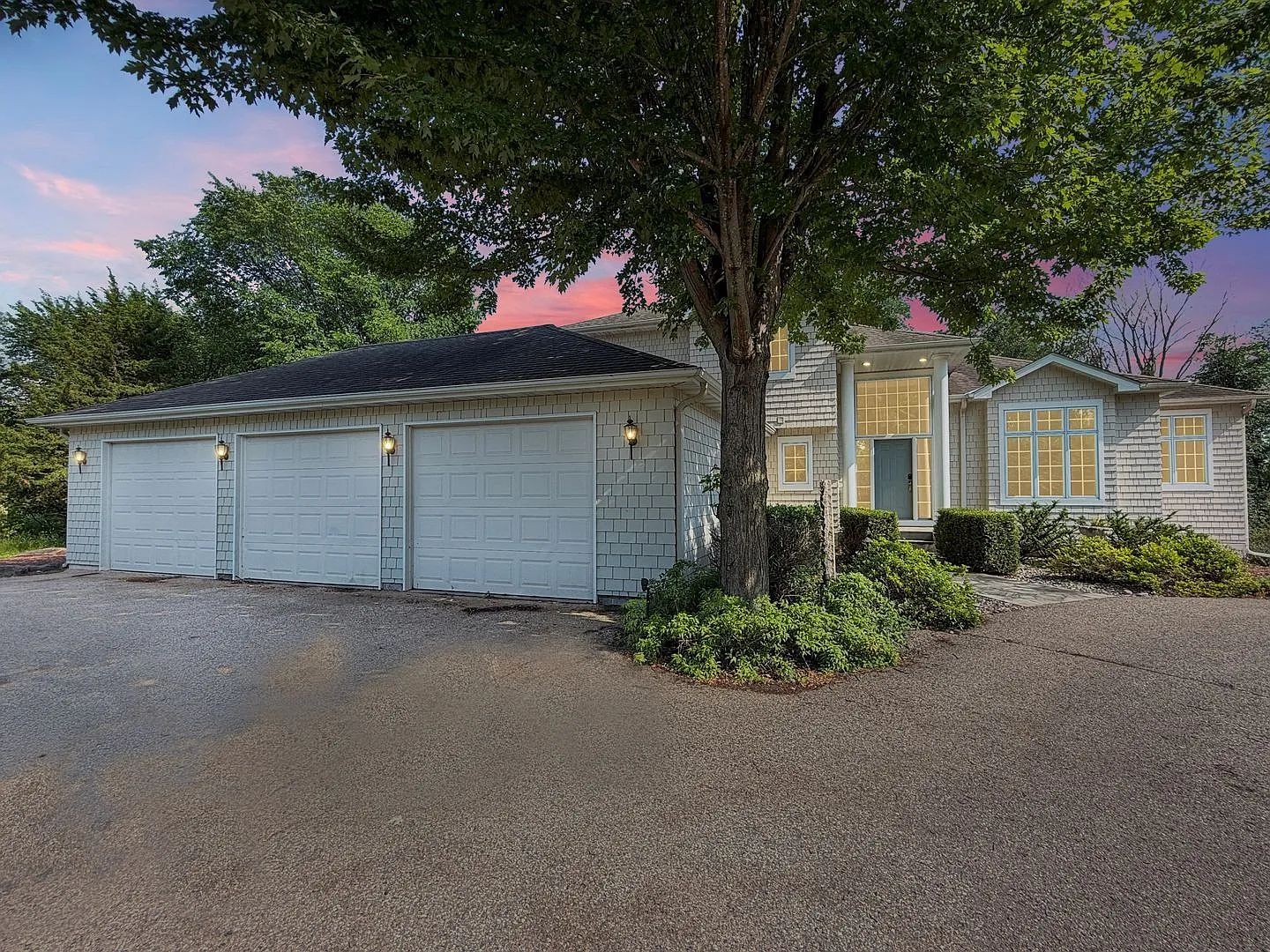 4 bed, 3.0 bath, 2250 sqft, $3,500 — Photo 1