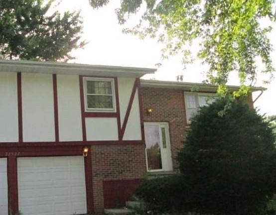 3rd image of 22522 Jeffrey Ave