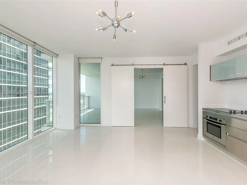 1040 Biscayne Blvd #1205