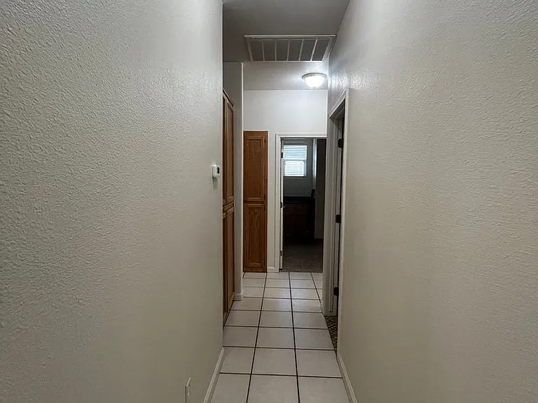 1807 E Harter Ct — Photo 8