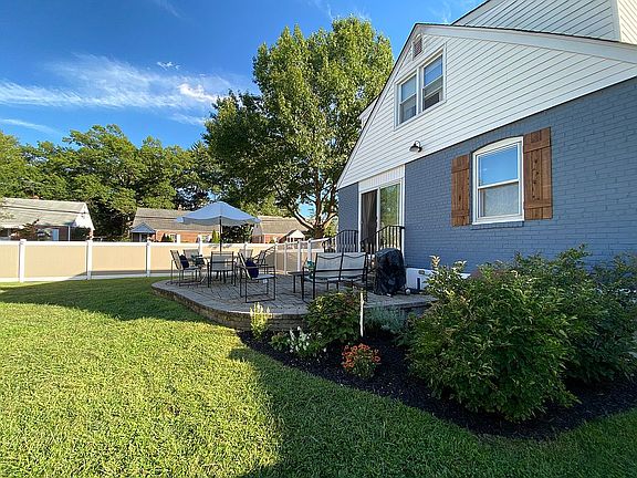 Patio/Landscaping