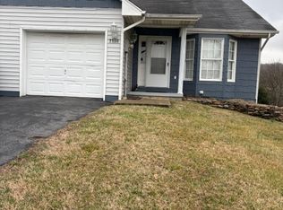 2166 Valley Dr, Bristol, VA 24201