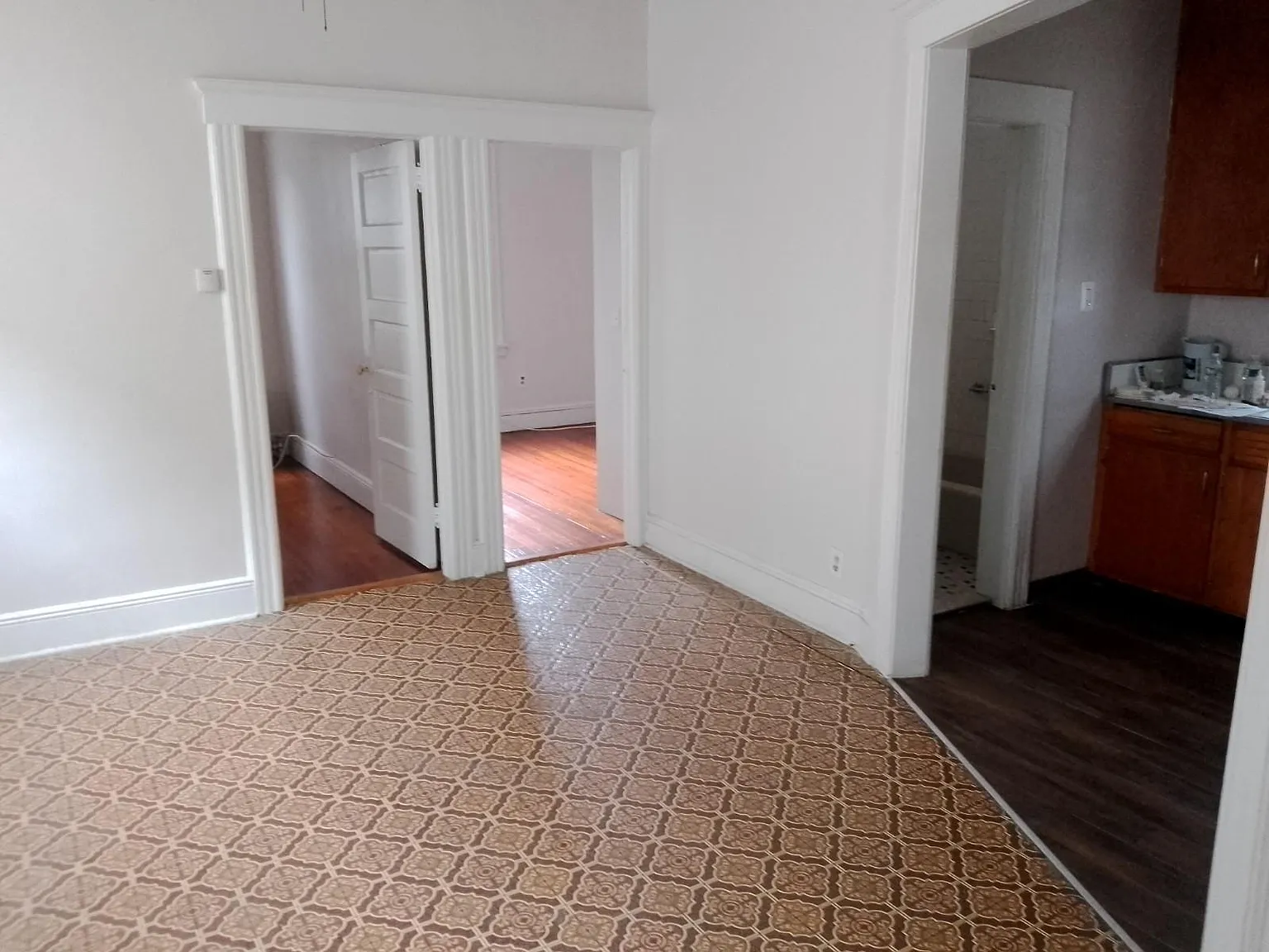 26 Caroline Ave — Photo 4