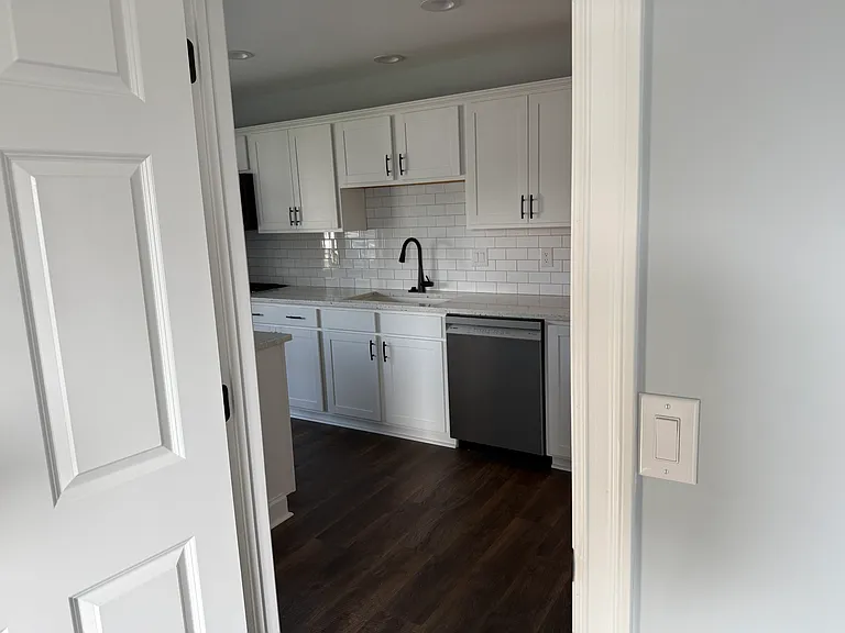 16 Fillmore Dr — Photo 4