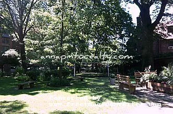 Sold by Anna Pinto Realty | media 44