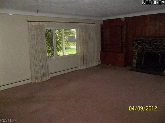 3rd image of 23515 Westwood Rd