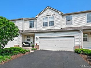 3005 Peachtree Cir, Aurora, IL 60502