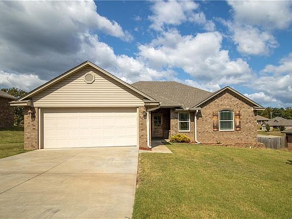 4th image of 2219 Lisa Ln