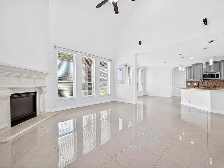 7035 Belle Meadow Ln — Photo 15